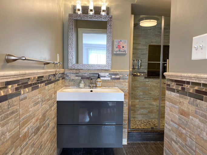Bathroom 4