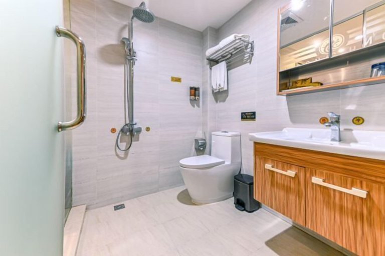 Bathroom 3, Zhuhai Xilong Apartment, Zhuhai