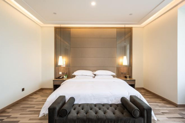 Bedroom 3, Yasheng Hotel (Taicang Port Area), Suzhou