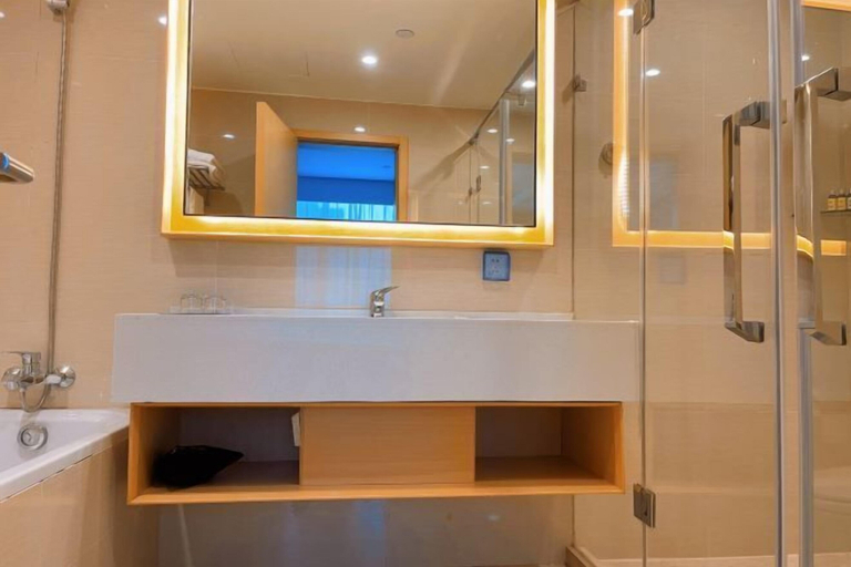 Bathroom 3, Shanghai Sanhang Hotel, Shanghai