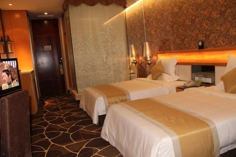 Bedroom 12