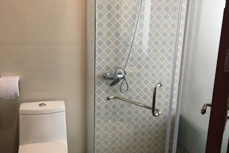 Bathroom 3, Dongyong Hot Spring Hotel, Honghe Hani and Yi