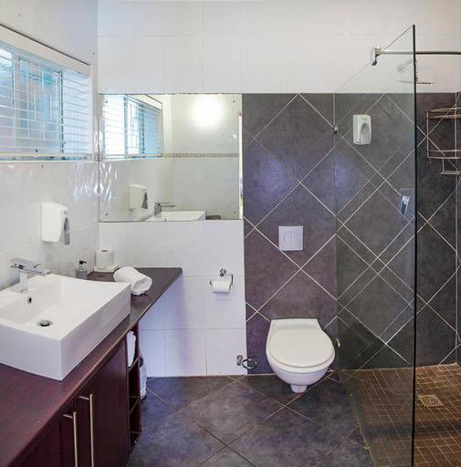 Others 5, Phumanathi Guesthouse, Nelson Mandela Bay