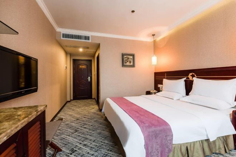 Bedroom 2, Jincheng Hotel, Zunyi