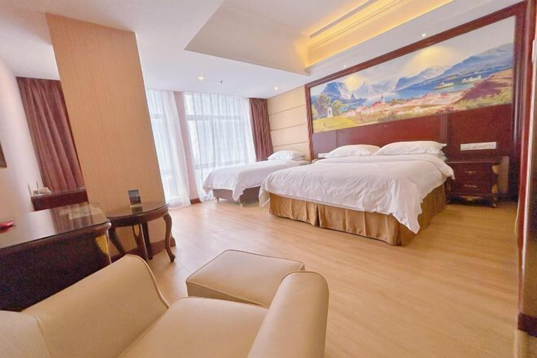 Bedroom 3, Vienna Hotel (Shanghai Sheshan Happy Valley), Shanghai