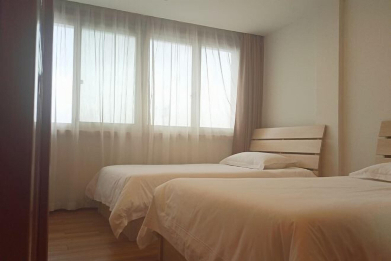 Bedroom 2, S One Hotel, Shanghai