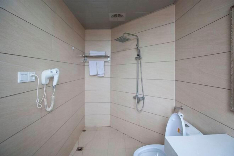 Bathroom 3, Ming Dian Hotel, Xiangtan