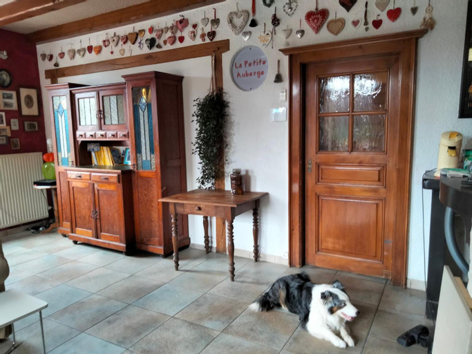 Others 4, La Petite Auberge, Moselle