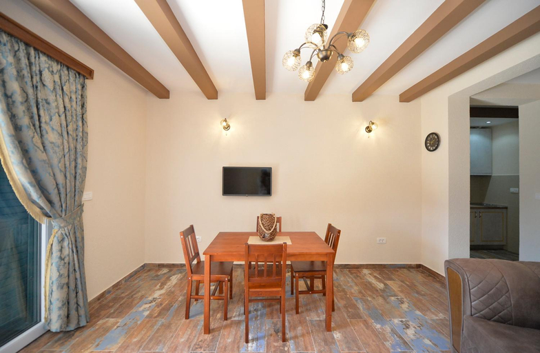 Others 3, Pontus Luxury Apartments