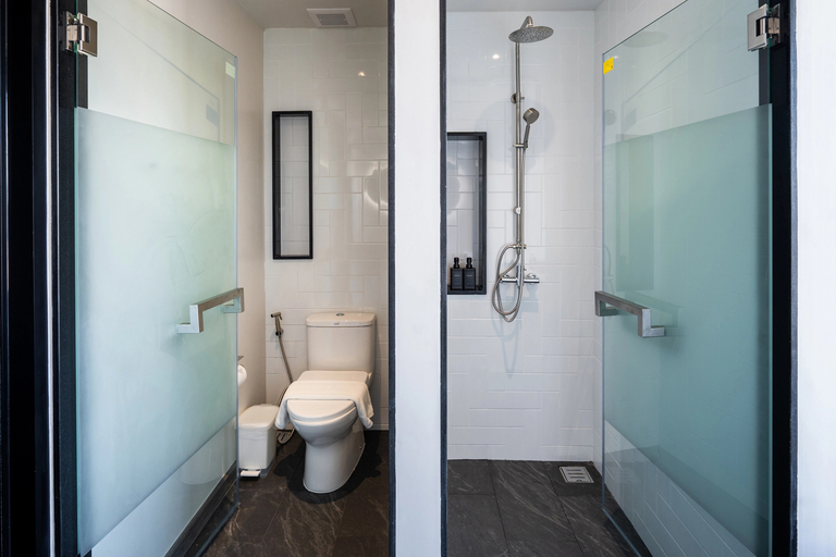 Bathroom 5, Blu Monkey Hub & Hotel Krabi Town, Mueang Krabi