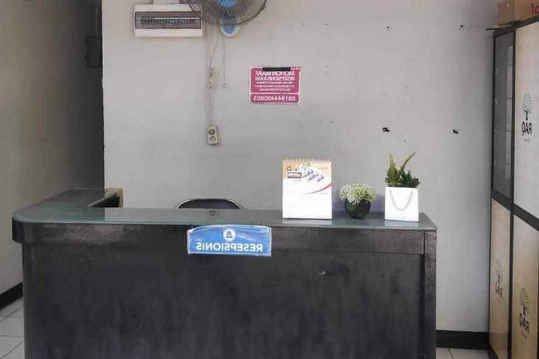 Public Area 18