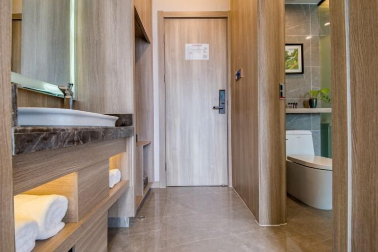 Bathroom 3, Manya Hotel, Yuxi
