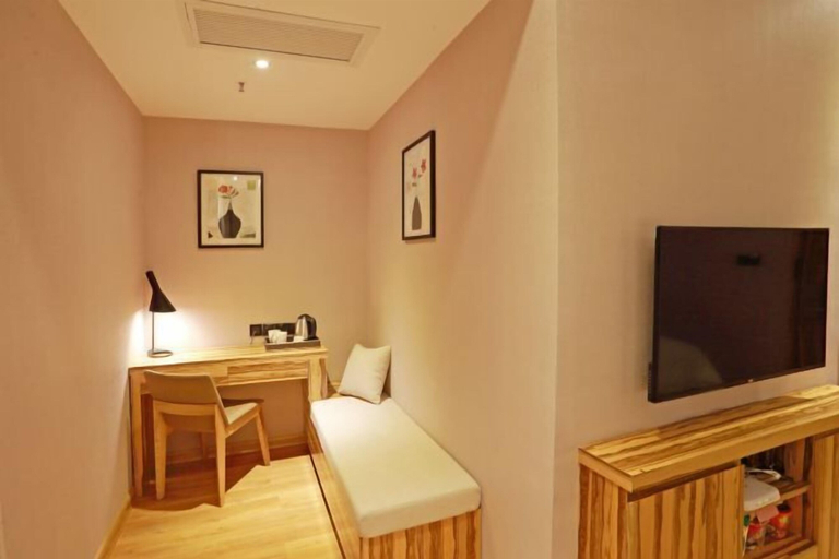 Bedroom 2, Hengfeng Boutique Hotel, Baise