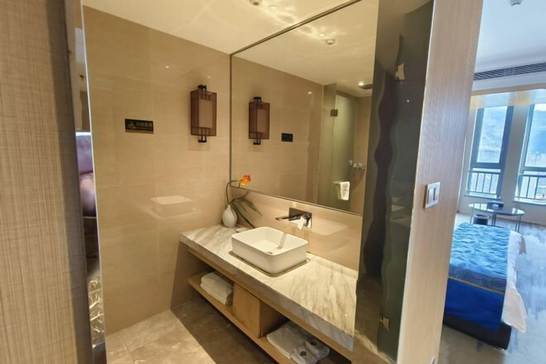 Bathroom 4, Ling Jiang Hotel, Fuzhou