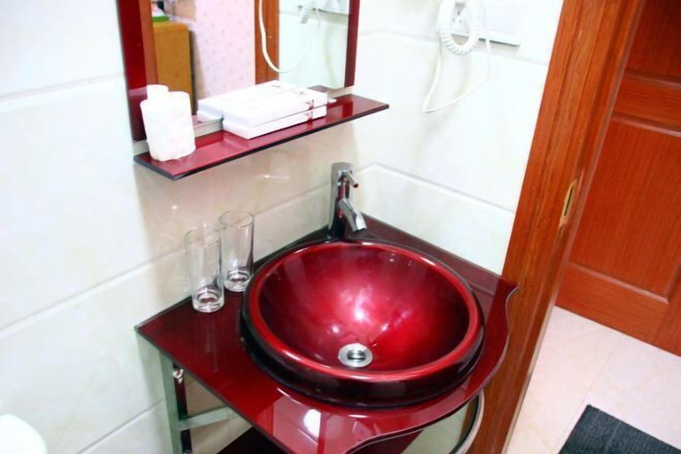 Bathroom 4, Cixi Naya Hotel, Ningbo
