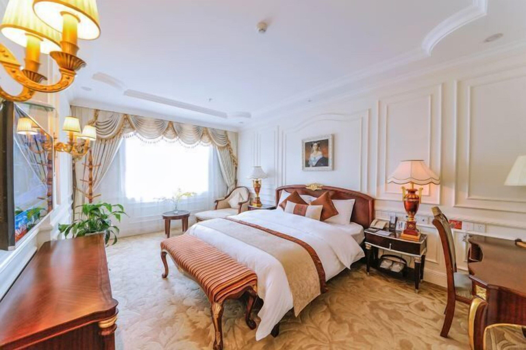 Bedroom 3, Yulin Hotel, Yulin