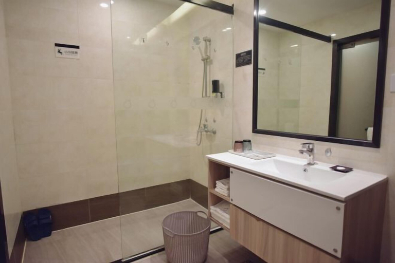 Bathroom 3, Tomato Hotel, Dongguan