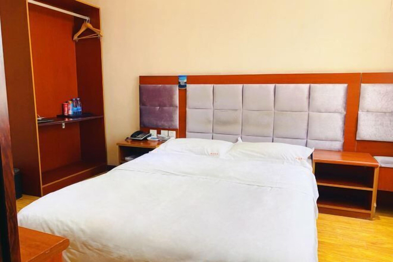 Bedroom 3, Yaqi Hotel, Qingdao