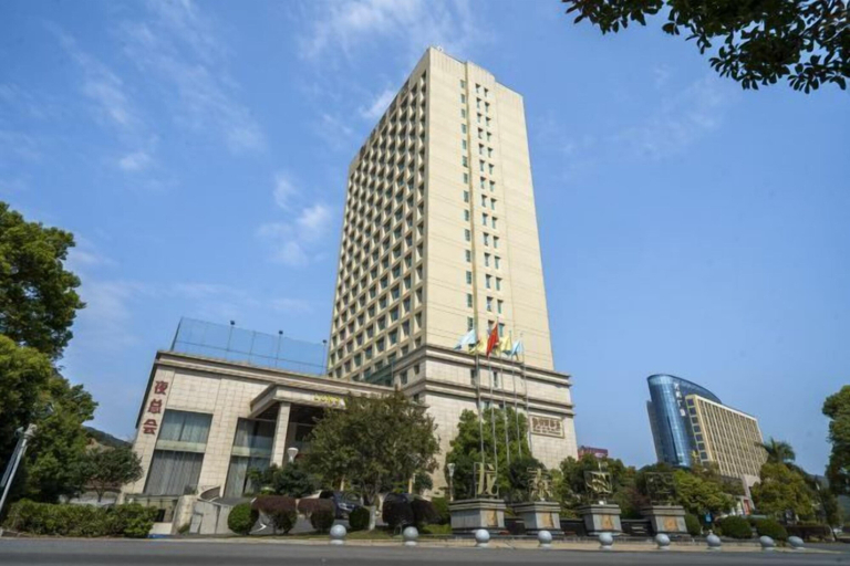 Exterior & Views 2, Long Tai Hotel, Shaoguan