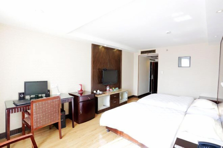 Bedroom 9