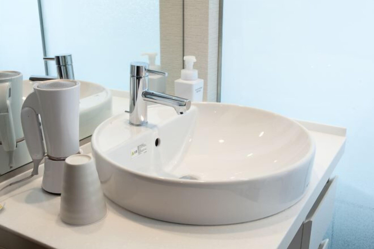 Bathroom 24