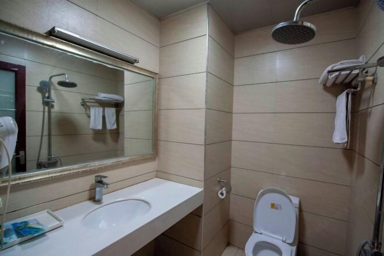Bathroom 4, Ming Dian Hotel, Xiangtan