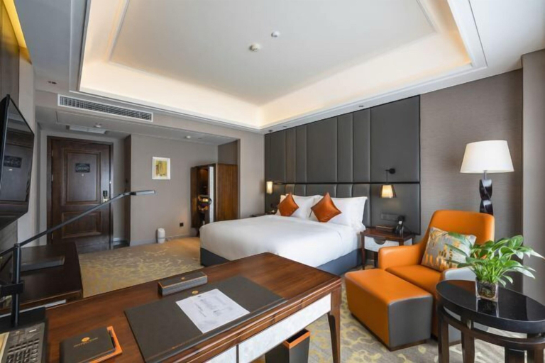 Bedroom 3, Yinlong Hotel, Xining