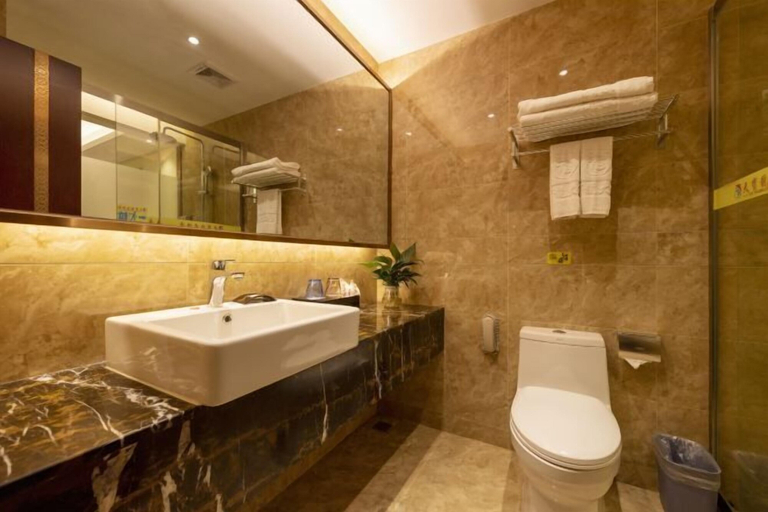 Bathroom 4, Tianbaolong Hotel, Chongzuo