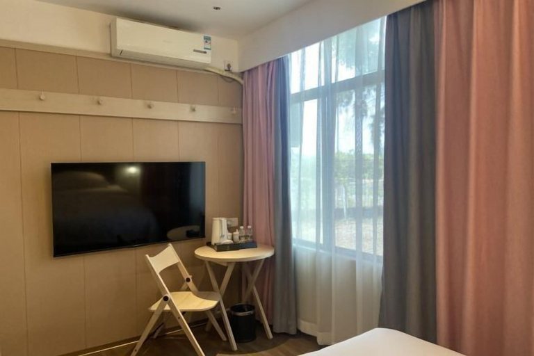 Bedroom 3, Longquan Xiangyuan Shared Farm, Hainan