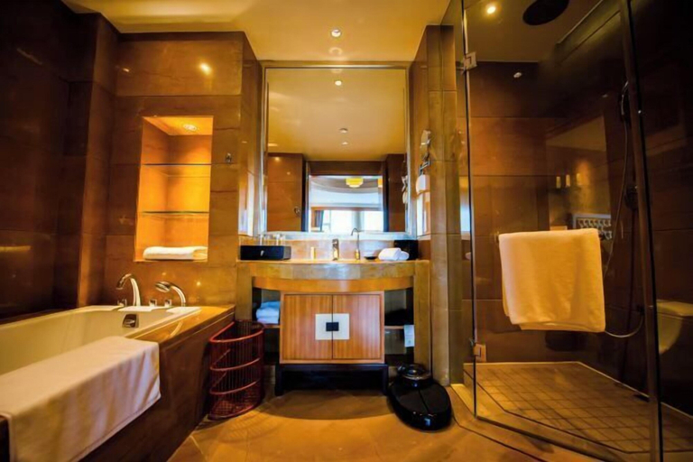 Bathroom 4, Binjiang International Hotel, Zaozhuang