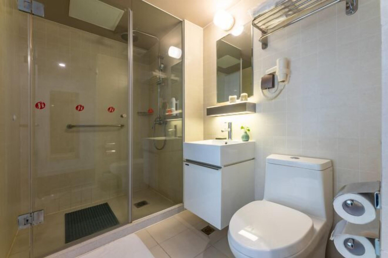 Bathroom 4, Jinjiang Inn Select Suzhou Shengze Sunhuxilu Hotel, Suzhou