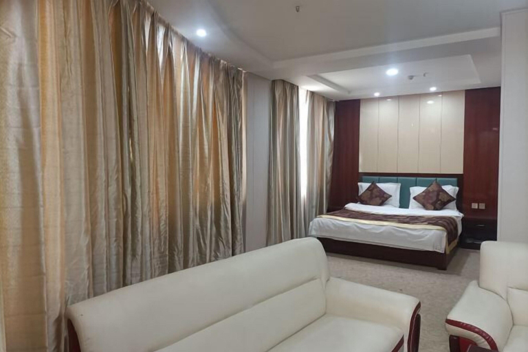 Bedroom 5, Jingyugong Hotel, Baiyin