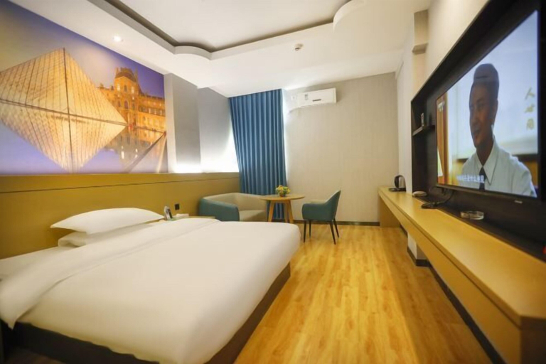 Bedroom 3, City Express Hotel, Chongzuo
