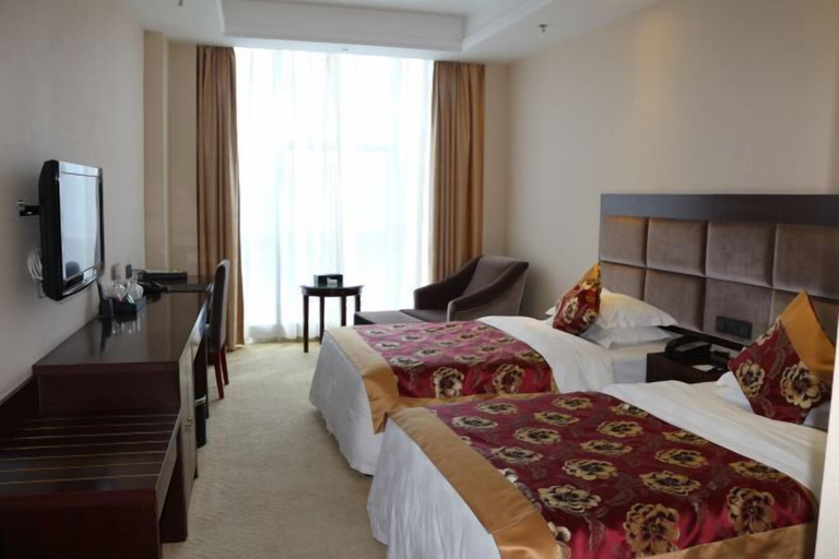 Bedroom 2, ZhuoYue Tianhe Hotel, Shiyan