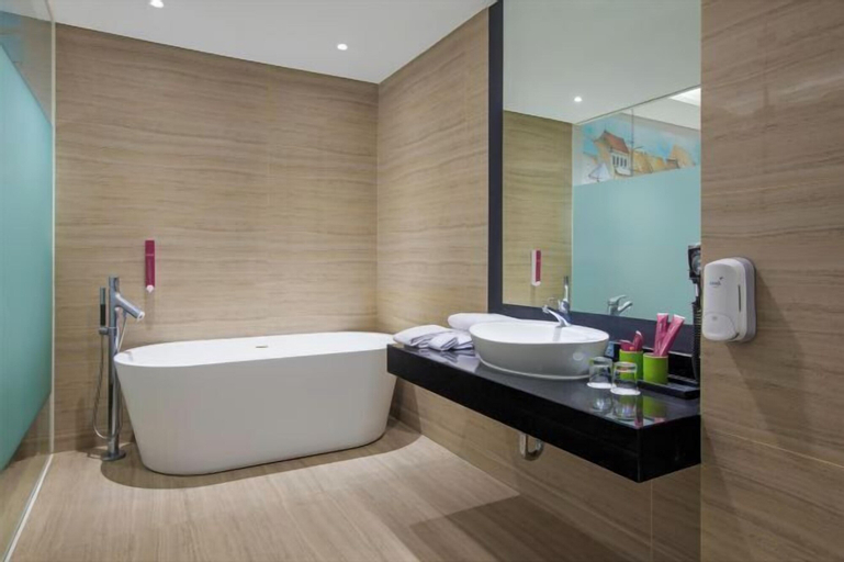 Bathroom 10