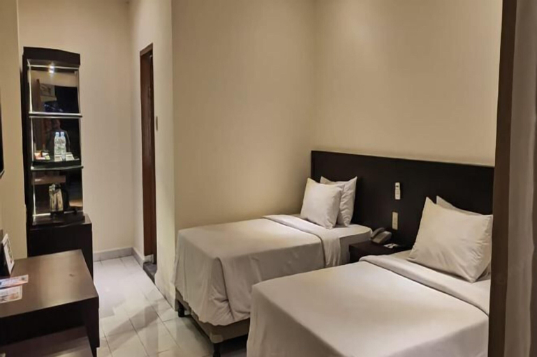 Bedroom 30