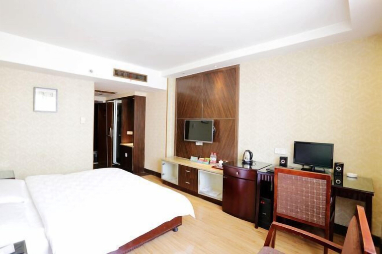 Bedroom 8