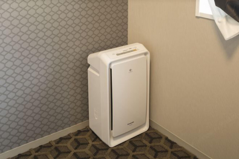 Bathroom 13