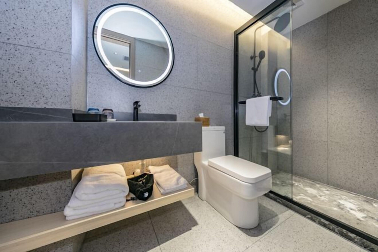 Bathroom 4, xilinxiaoyuan Guesthouse, Longyan