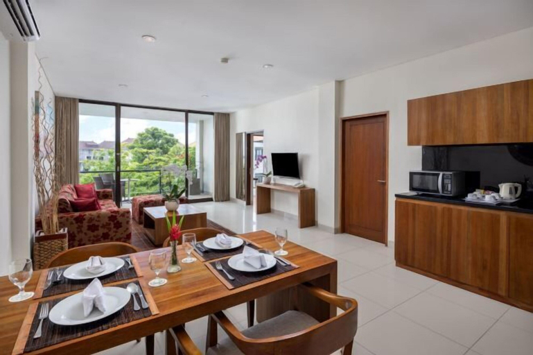 Dining Room 6