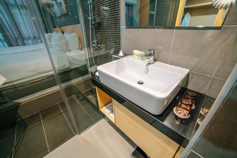 Bathroom 6