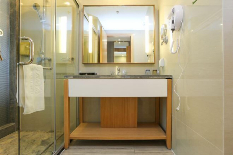 Bathroom 4, Daxinjunlan Hotel, Nantong