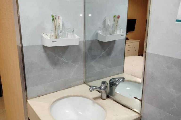 Bathroom, Guang'an Yandu Hotel, Guang'an