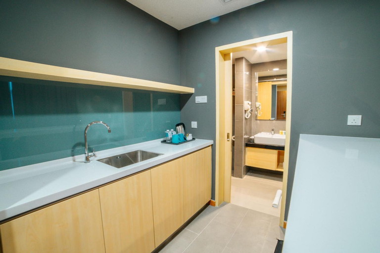 Bathroom 7