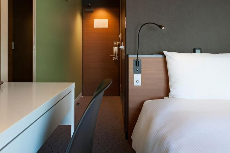 Bedroom 28