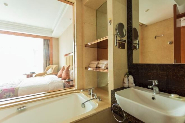 Bathroom 4, Furong International Hotel, Jiujiang