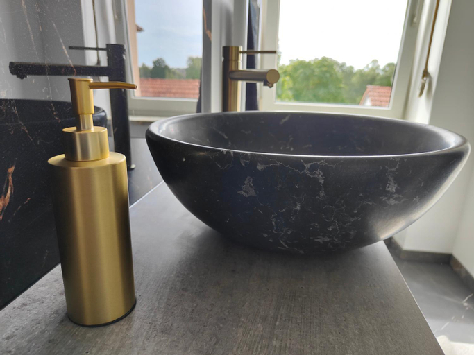 Bathroom 7
