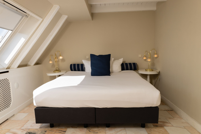 Bedroom 3, Hotel Schimmelpenninck Huys, Groningen