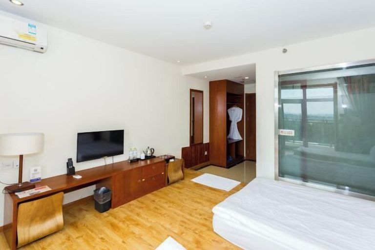 Bedroom 3, Guantang Hot Spring (International) Resort, Linyi