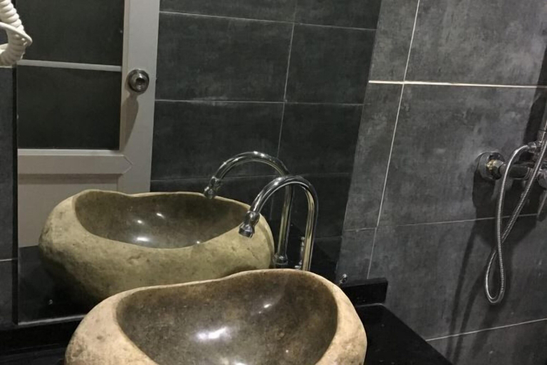 Bathroom 4, Zuo You Jian (Left & Right)Movie Theme Boutique Inn, Xiangxi Tujia and Miao